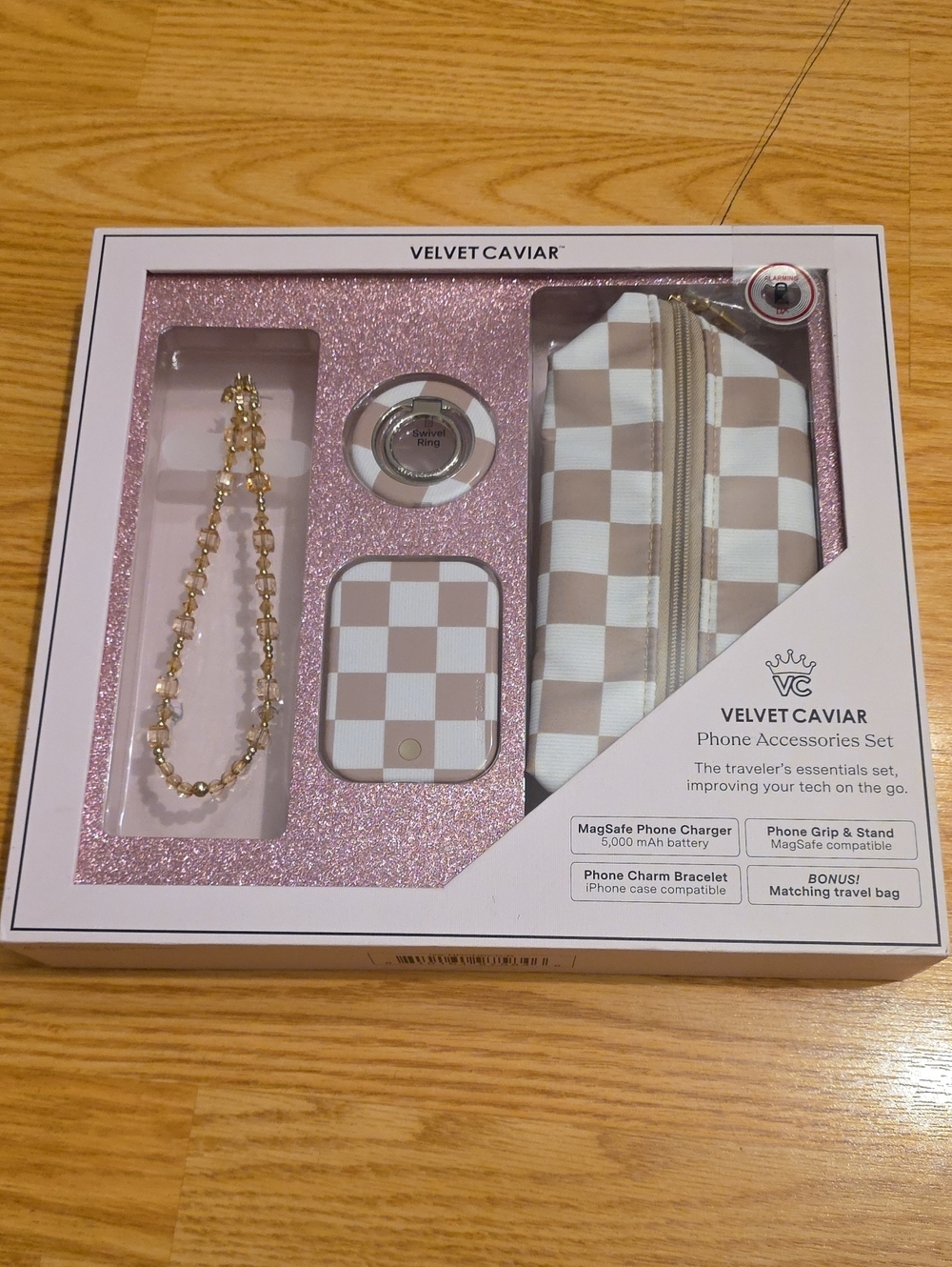 Velvet Caviar Beige & White Check Phone Accessories Set